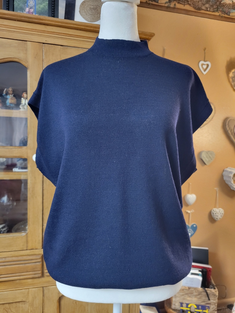Vintage St. John by Marie Gray Navy Knit Mock Neck Cap Sleeve Top USA